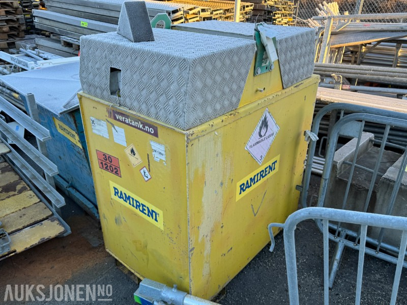 Vera Dieseltank 1000 liter - Equipo de construcción: foto 3 Vera Dieseltank 1000 liter - Equipo de construcción: foto 3