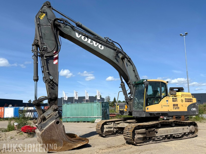 Volvo EC360CL Gravemaskin med Gjerstad graveskuffe, smalskuffe, graveskuff med tenner, Gått lite, opplegg for hammer - Excavadora: foto 1 Volvo EC360CL Gravemaskin med Gjerstad graveskuffe, smalskuffe, graveskuff med tenner, Gått lite, opplegg for hammer - Excavadora: foto 1
