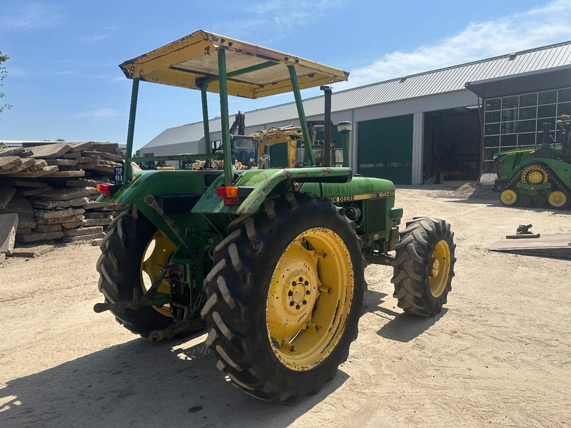 Tractor zancudo John Deere 1640 4x4: foto 6 Tractor zancudo John Deere 1640 4x4: foto 6