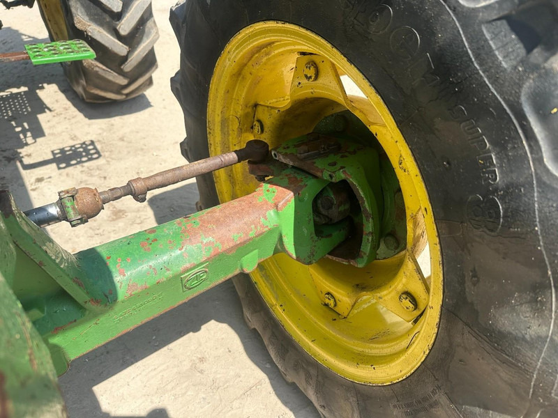 Tractor zancudo John Deere 1640 4x4: foto 13 Tractor zancudo John Deere 1640 4x4: foto 13