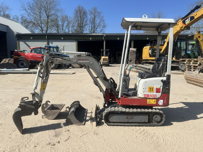 Takeuchi TB 108 3 buckets - Miniexcavadora: foto 2 Takeuchi TB 108 3 buckets - Miniexcavadora: foto 2