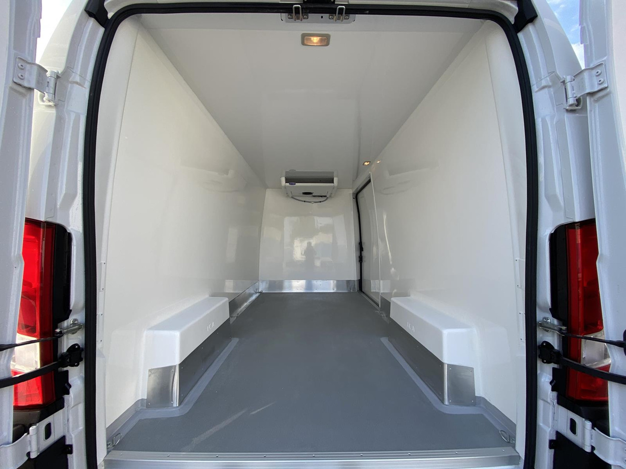 PEUGEOT BOXER L3H2 180PS CONFORT 335 / FRISCHDIENST BIS 0 + XARIOS 300 12-230V - Furgoneta frigorifica: foto 4 PEUGEOT BOXER L3H2 180PS CONFORT 335 / FRISCHDIENST BIS 0 + XARIOS 300 12-230V - Furgoneta frigorifica: foto 4