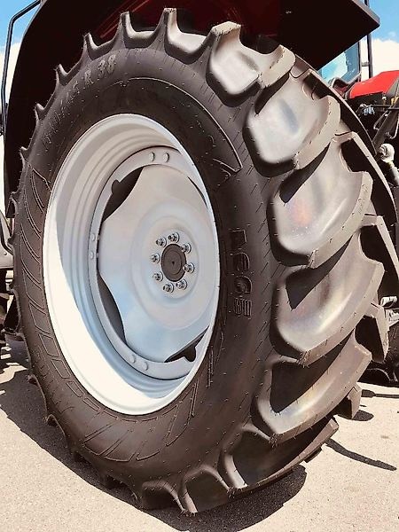 Tractor Massey Ferguson MF 5709 M Dyna-4: foto 10