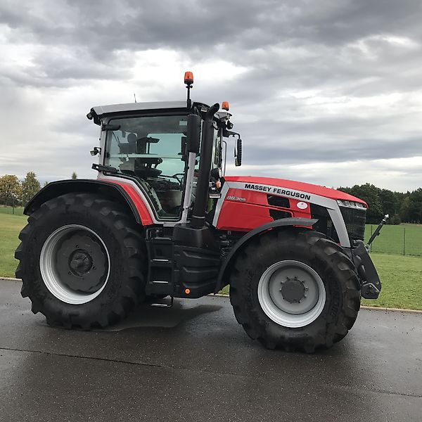 Massey Ferguson MF 8S.305 Exclusive - Tractor: foto 1 Massey Ferguson MF 8S.305 Exclusive - Tractor: foto 1