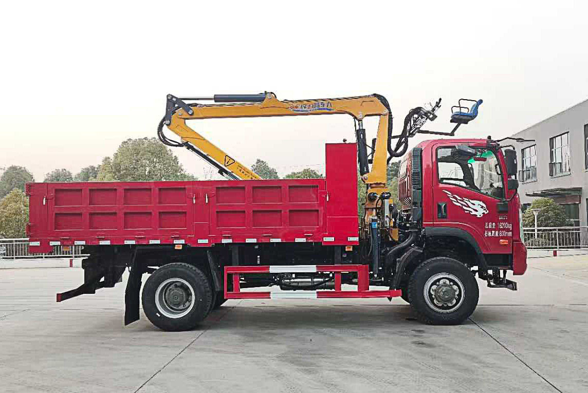 Chinese Brand WHOLE SALE SINOTRUK HOWO ISUZU FAW Grúa montada en camión 6 Ton 8 Ton 10Ton 12Ton 14Ton 16 Ton Boom All Size Truck Mounted Crane With Telescopic Boom For Sale - Camión grúa: foto 4 Chinese Brand WHOLE SALE SINOTRUK HOWO ISUZU FAW Grúa montada en camión 6 Ton 8 Ton 10Ton 12Ton 14Ton 16 Ton Boom All Size Truck Mounted Crane With Telescopic Boom For Sale - Camión grúa: foto 4