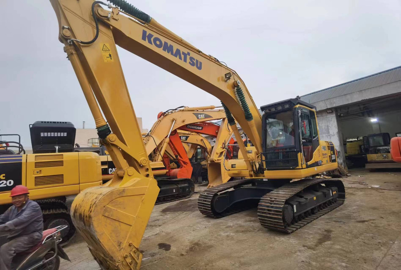 Leasing de Komatsu PC200 PC210 PC220 Used Excavator Crawler Hydraulic High Quality Secondhand Excavator for Sale Komatsu PC200 PC210 PC220 Used Excavator Crawler Hydraulic High Quality Secondhand Excavator for Sale: foto 6