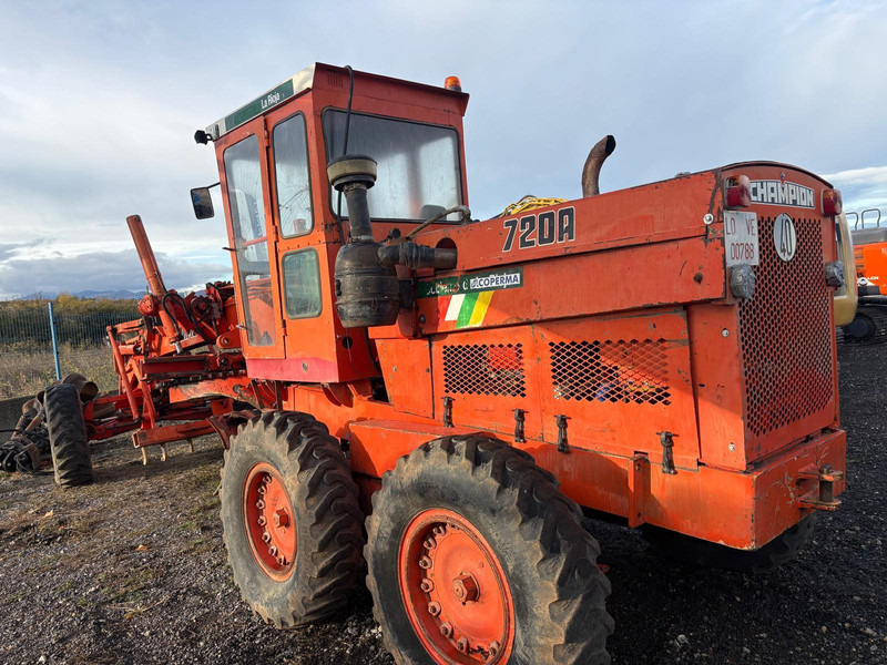 Champion D720 - Grader: foto 2 Champion D720 - Grader: foto 2