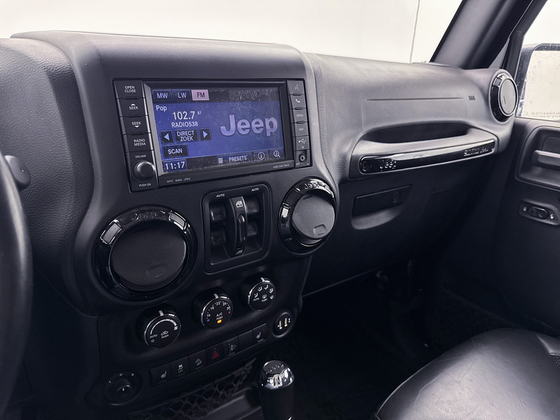 Furgoneta pequeña Jeep Wrangler 2.8 CRD Night Eagle Grijs Kenteken Cruise Control Navigatie Airco Trekhaak 4X4 Alpine Audio: foto 7