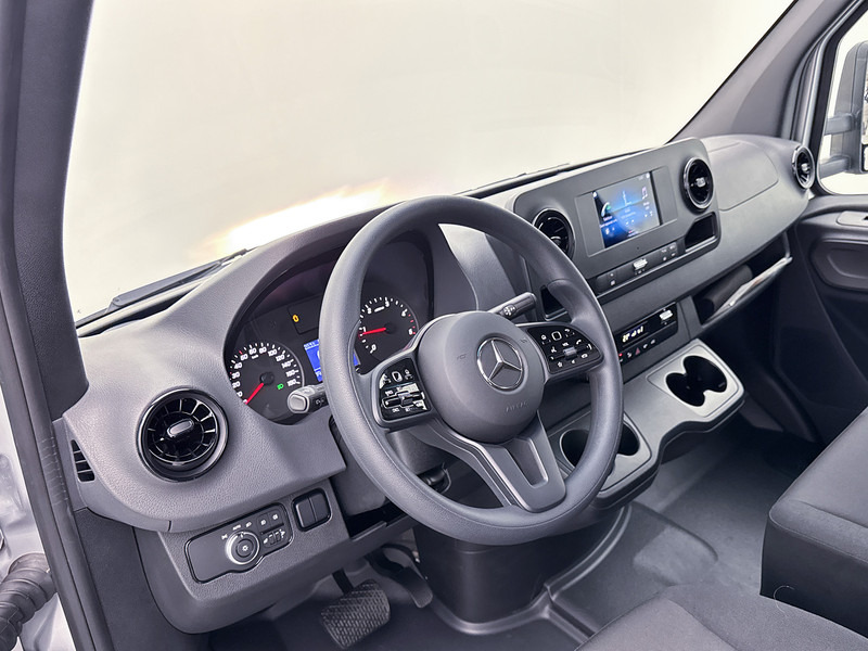 Mercedes-Benz Sprinter 517 1.9 CDI Bakwagen Meubelbak 1000KG Laadklep Apple Carplay/Android Auto Cruise Control - Furgoneta caja cerrada: foto 5 Mercedes-Benz Sprinter 517 1.9 CDI Bakwagen Meubelbak 1000KG Laadklep Apple Carplay/Android Auto Cruise Control - Furgoneta caja cerrada: foto 5