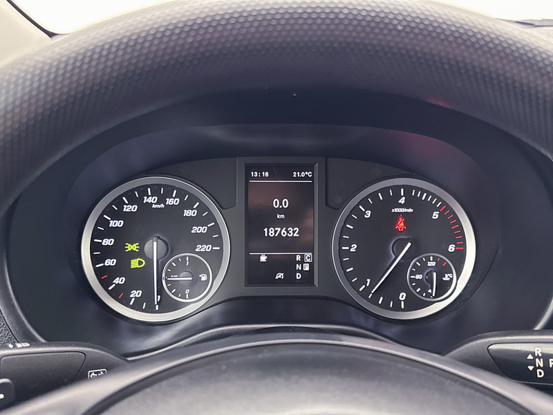 Mercedes-Benz Vito 114 CDI Lang Automaat Betimmering Cruise control Carplay/Androidauto - Furgoneta pequeña: foto 5 Mercedes-Benz Vito 114 CDI Lang Automaat Betimmering Cruise control Carplay/Androidauto - Furgoneta pequeña: foto 5