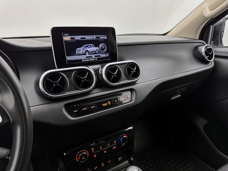 Mercedes-Benz X-Klasse 220 d 4-MATIC Pure Roll-cover 3.5t trekhaak Camera Stoelverwarming - Pick-up: foto 5 Mercedes-Benz X-Klasse 220 d 4-MATIC Pure Roll-cover 3.5t trekhaak Camera Stoelverwarming - Pick-up: foto 5