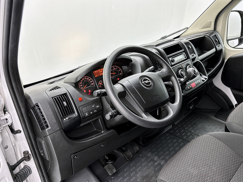 Opel Movano 2.2D 140pk Bakwagen met Laadklep Achteruitrijcamera Cruise Control Meubelbak D'Hollandia klep - Furgoneta caja cerrada: foto 5 Opel Movano 2.2D 140pk Bakwagen met Laadklep Achteruitrijcamera Cruise Control Meubelbak D'Hollandia klep - Furgoneta caja cerrada: foto 5
