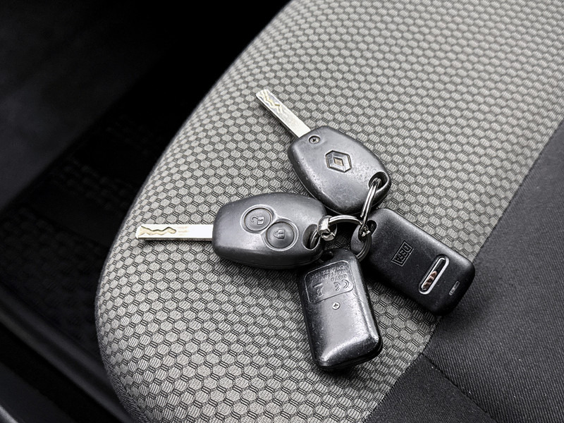 Furgoneta pequeña Renault Kangoo 1.2 TCe 115 S&S Comfort Benzine Airco Cruise control Imperiaal Grijs kenteken Trekhaak: foto 11