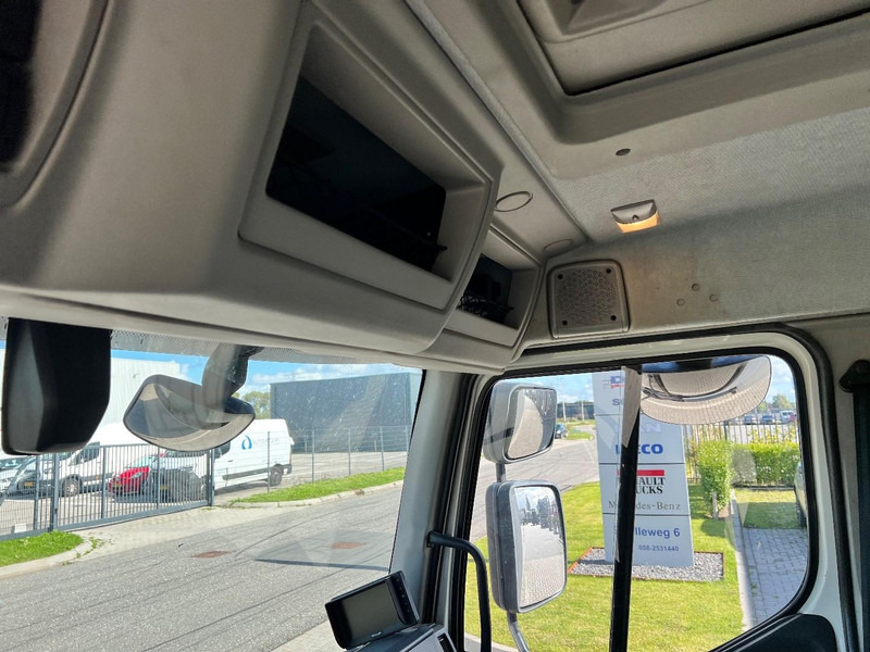 Camión caja cerrada Volvo FL 210 4x2 bakwagen Dhollandia 1500kg /: foto 19