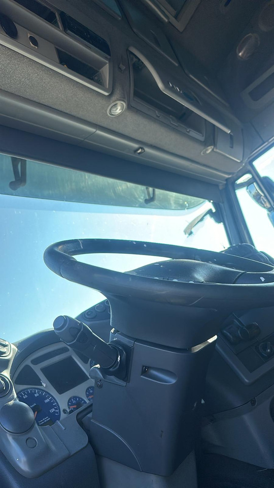 Iveco tralis 450 cp - Euro 5 2008 Retarder Klima - Export posibil - Cabeza tractora: foto 4 Iveco tralis 450 cp - Euro 5 2008 Retarder Klima - Export posibil - Cabeza tractora: foto 4