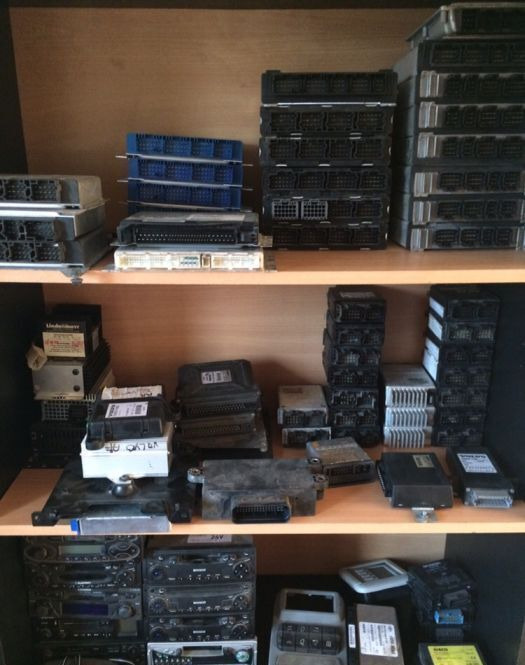 Vand calculatoare bord Euro 5 IVECO - Unidad de control para Camión: foto 1 Vand calculatoare bord Euro 5 IVECO - Unidad de control para Camión: foto 1