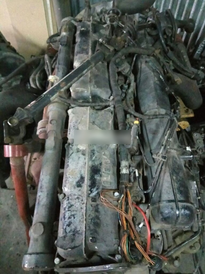 IVECO 8210.42L   IVECO Magirus truck - Motor para Camión: foto 2 IVECO 8210.42L   IVECO Magirus truck - Motor para Camión: foto 2