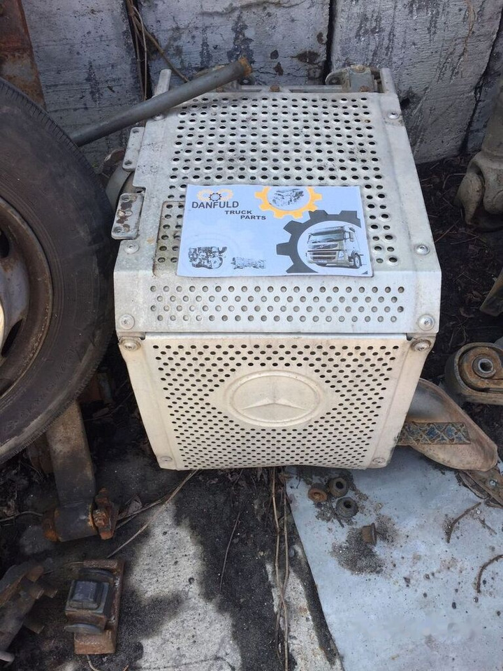 Mercedes-Benz Axor OM457LA truck - Convertidor catalítico para Camión: foto 1 Mercedes-Benz Axor OM457LA truck - Convertidor catalítico para Camión: foto 1