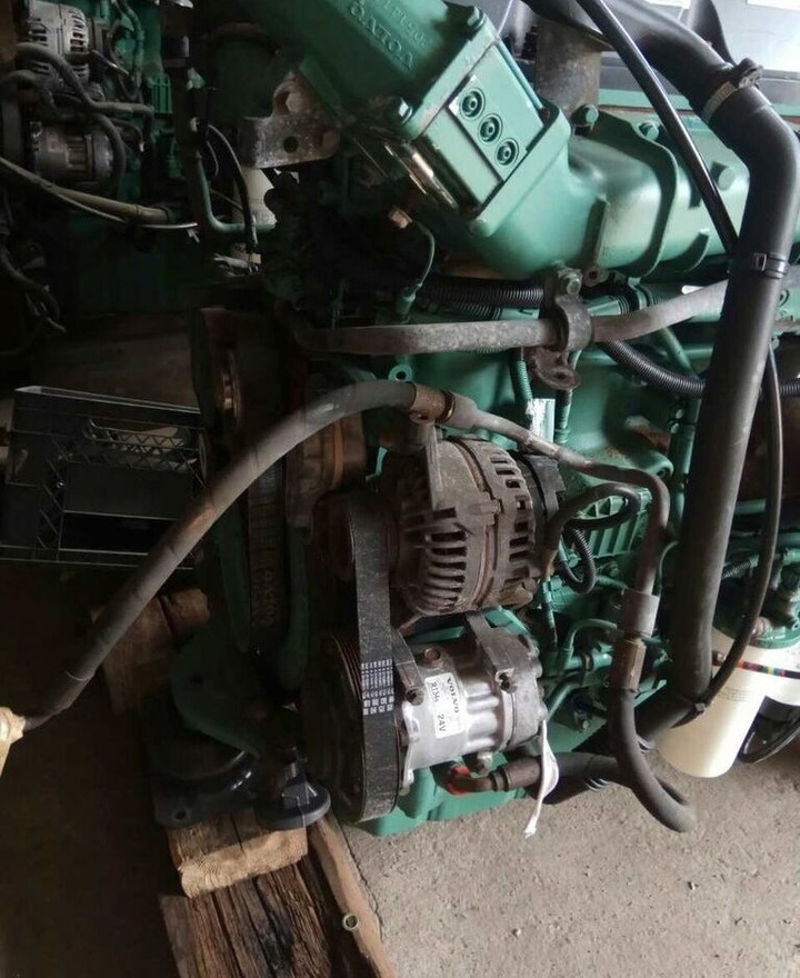 Volvo D13A 400 440   Volvo FH FM - Motor para Camión: foto 2 Volvo D13A 400 440   Volvo FH FM - Motor para Camión: foto 2