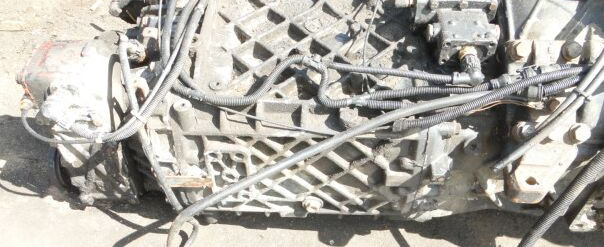 ZF Ecosplit 16S151 1315051740 truck - Caja de cambios para Camión: foto 2 ZF Ecosplit 16S151 1315051740 truck - Caja de cambios para Camión: foto 2