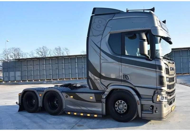 Scania R660 V8 NGS Show Truck . Speciel Interior. Air / Air suspension. Hydr. system - Cabeza tractora: foto 3 Scania R660 V8 NGS Show Truck . Speciel Interior. Air / Air suspension. Hydr. system - Cabeza tractora: foto 3