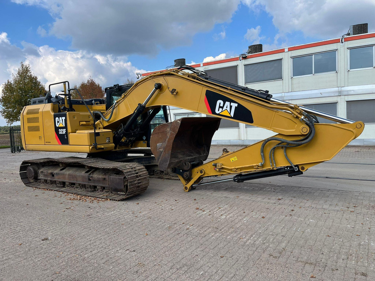 Caterpillar 323FL - Excavadora de cadenas: foto 4 Caterpillar 323FL - Excavadora de cadenas: foto 4