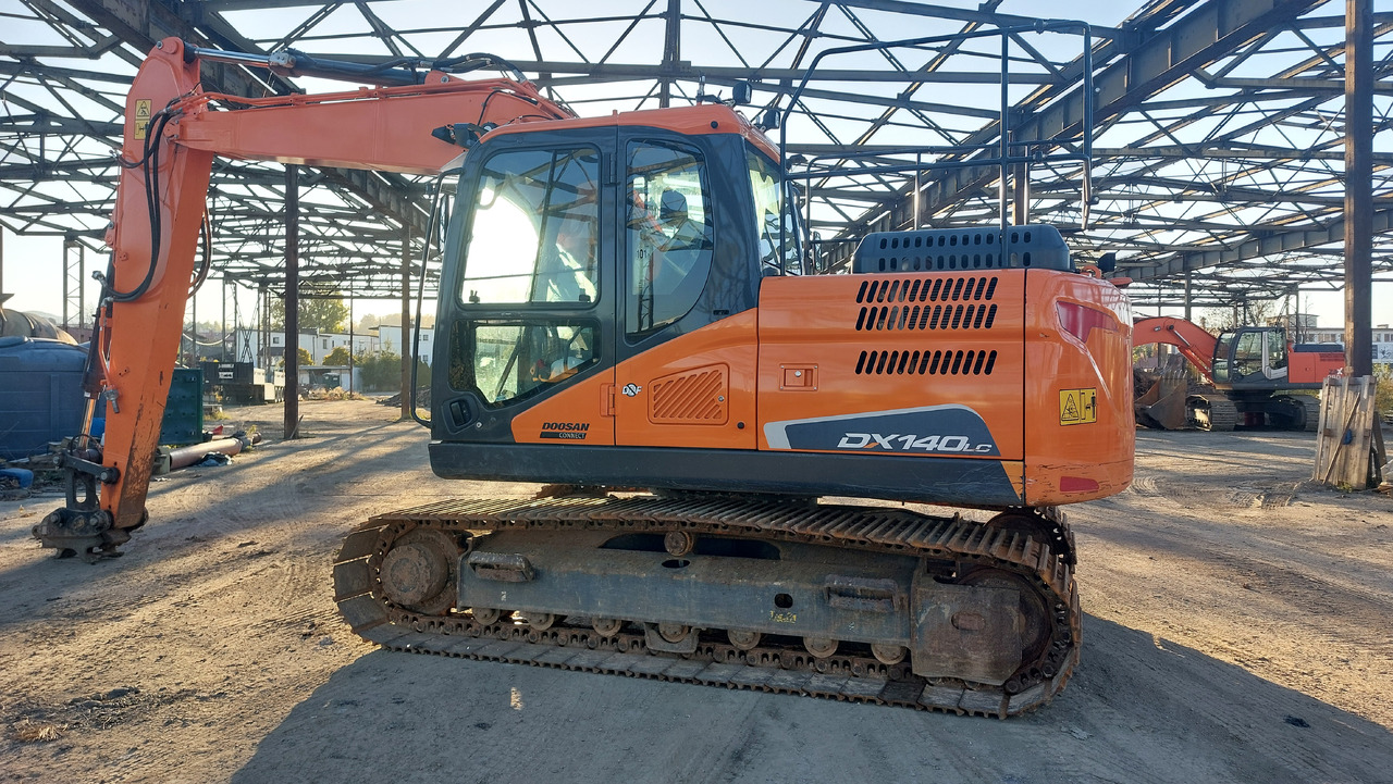 DOOSAN DX140LC-5 - Excavadora de cadenas: foto 5 DOOSAN DX140LC-5 - Excavadora de cadenas: foto 5