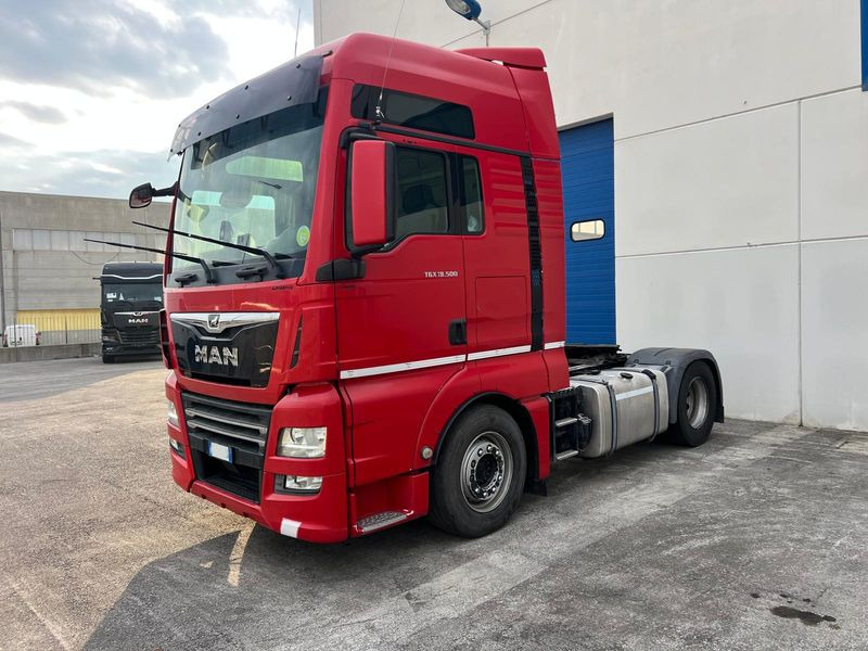 Trattore stradale MAN TGX TGX 18.500 - Cabeza tractora: foto 1 Trattore stradale MAN TGX TGX 18.500 - Cabeza tractora: foto 1
