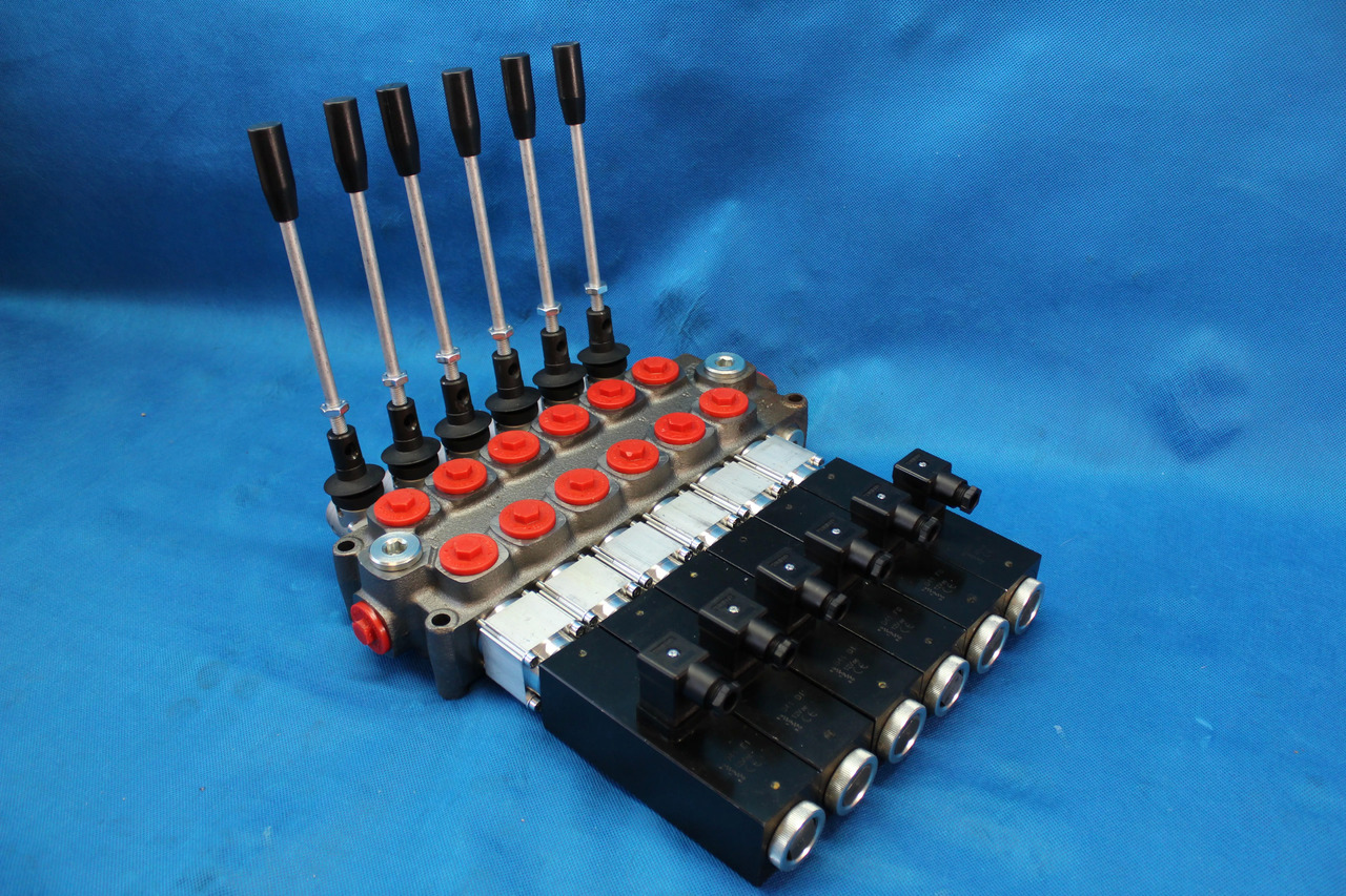 6 Sections Directional Control Valve Galtech Q95 120 l/min 31 GPM Electric solen for HDS-edged and cranes. - Equipo de apoyo en tierra: foto 1 6 Sections Directional Control Valve Galtech Q95 120 l/min 31 GPM Electric solen for HDS-edged and cranes. - Equipo de apoyo en tierra: foto 1