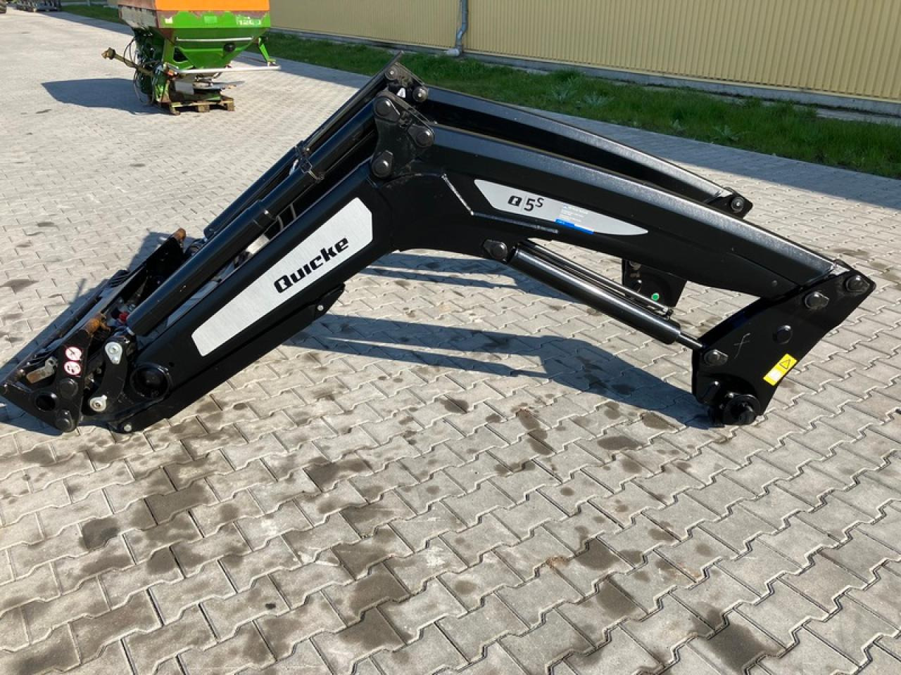 ALÖ Q5 S - Implemento: foto 2 ALÖ Q5 S - Implemento: foto 2