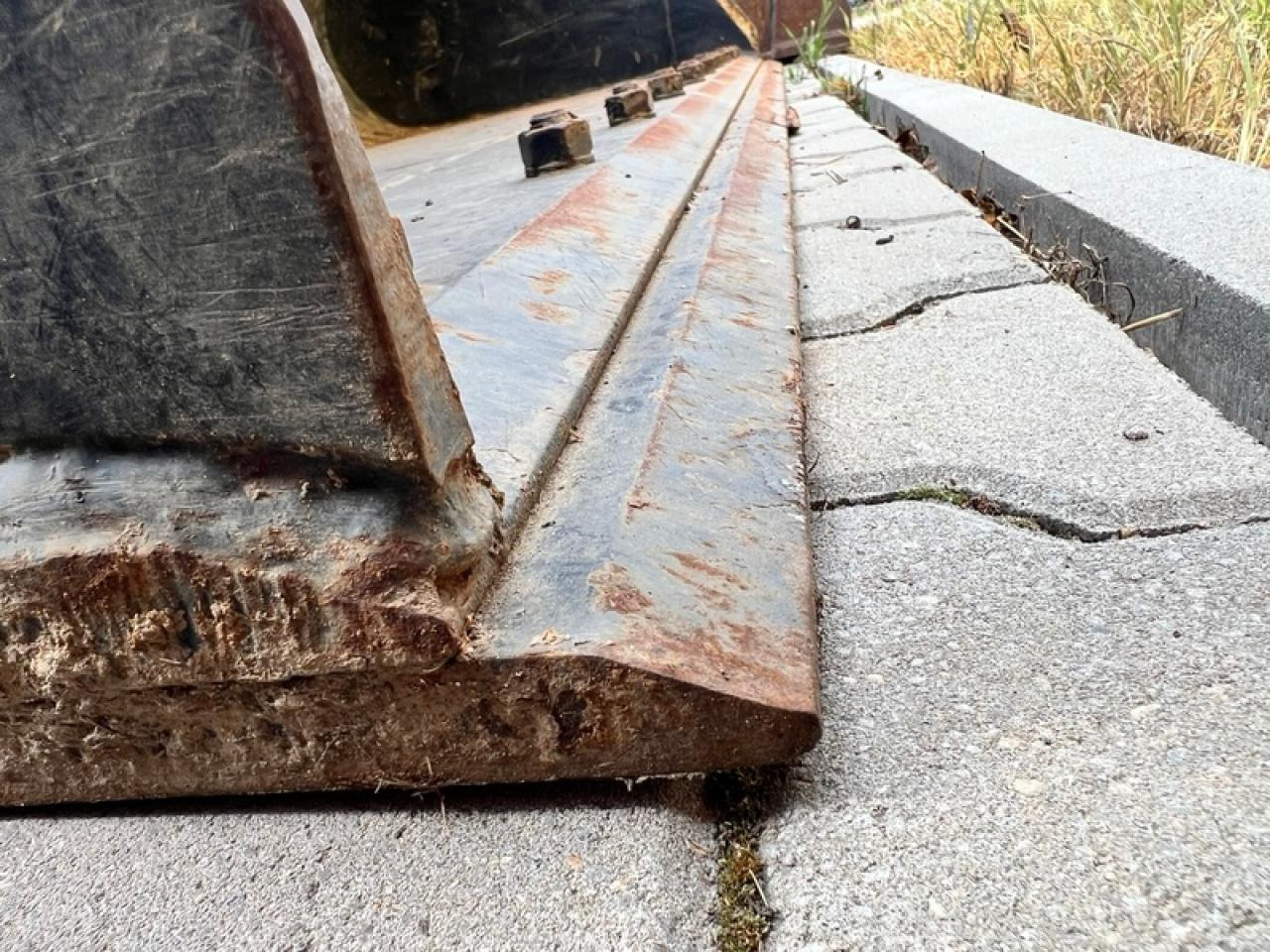 JCB LSB SCHWERGUTSCHAUFEL JCB Q-FIT - Cazo: foto 3 JCB LSB SCHWERGUTSCHAUFEL JCB Q-FIT - Cazo: foto 3