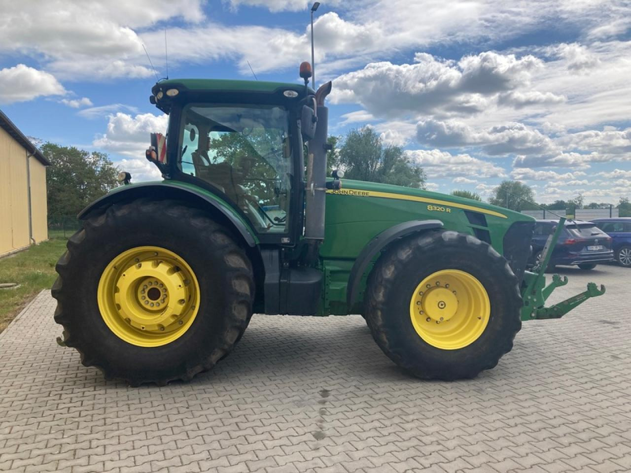 John Deere 8320 R AUTOPOWER - Tractor: foto 4 John Deere 8320 R AUTOPOWER - Tractor: foto 4