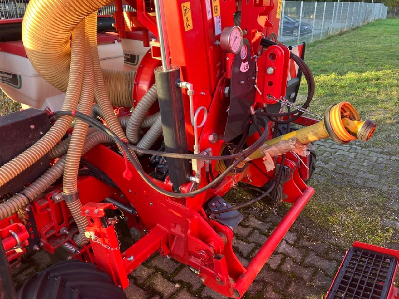 Kverneland OPTIMA 12 SX + FRONTTANK//GEOSEED - Sembradora de precisión: foto 5 Kverneland OPTIMA 12 SX + FRONTTANK//GEOSEED - Sembradora de precisión: foto 5