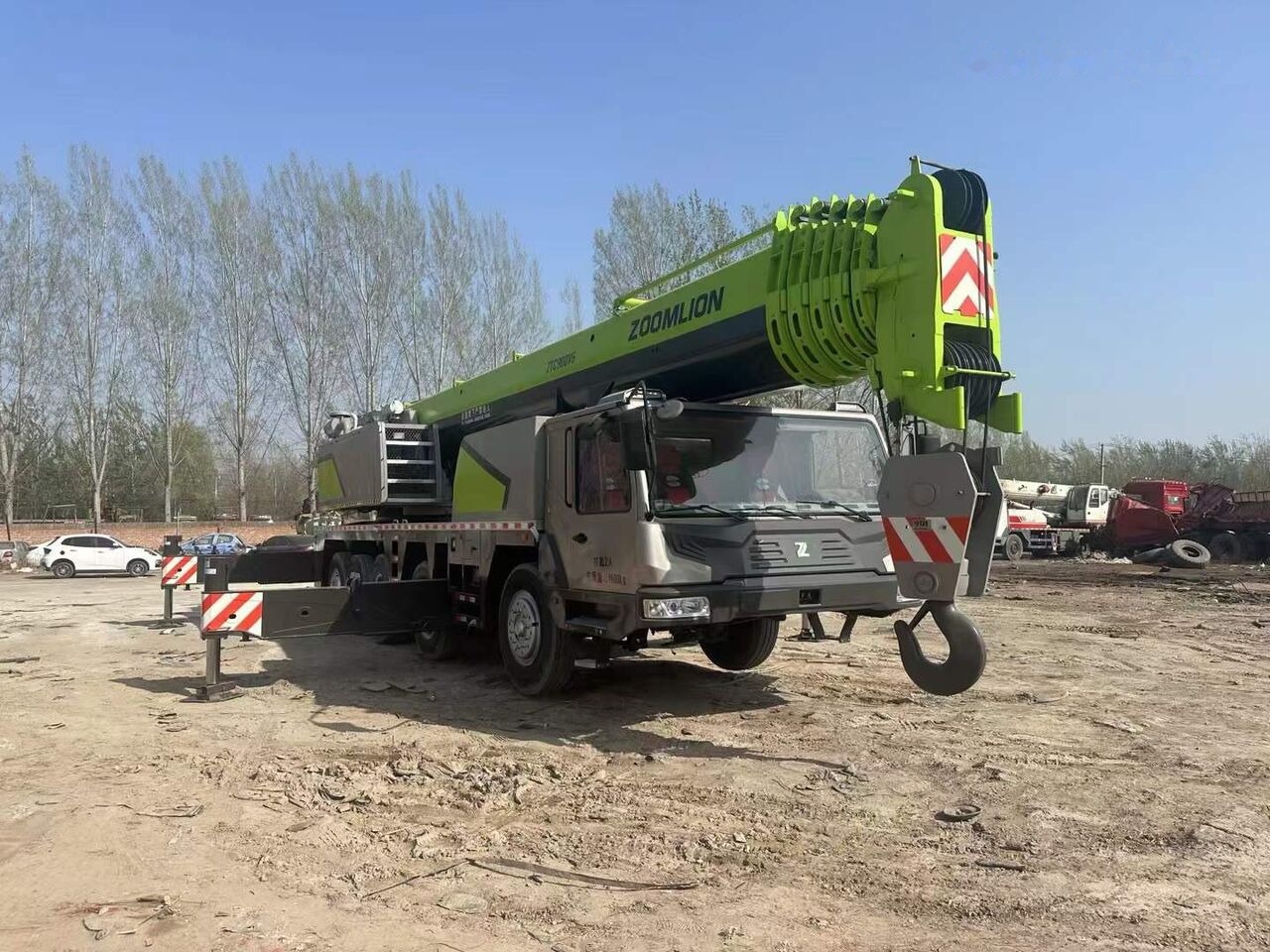 Zoomlion Zoomlion ZTC900V ZTC800V ZTC550V ZTC500V truck cranes - Autogrúa: foto 4 Zoomlion Zoomlion ZTC900V ZTC800V ZTC550V ZTC500V truck cranes - Autogrúa: foto 4