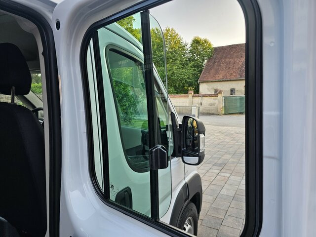 Camión FIAT Ducato MAXI Serie 10 2025 DOKA 3-Seitenkiipper: foto 26