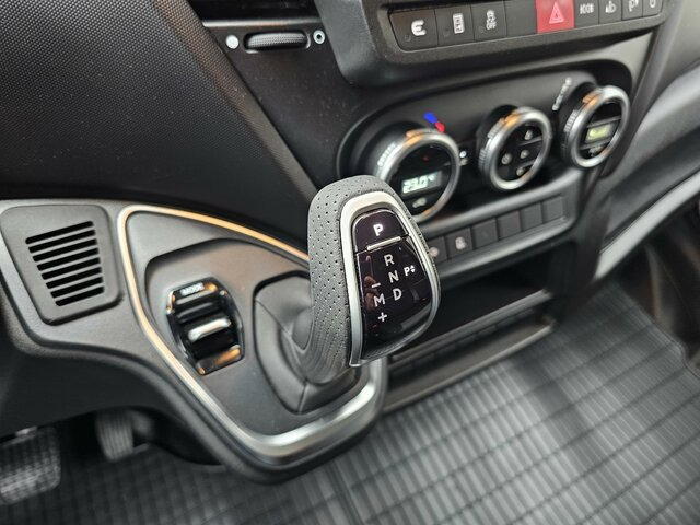 Furgón, Furgoneta combi IVECO Daily 35S18HA8V DOKA Hi-Matic 12m³ L2H2 7 Sitze...: foto 11