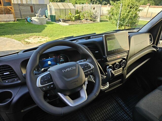 IVECO Daily 35S18HA8V Hi-Matic 18m³ Modell 2025 MY24... - Furgón: foto 3 IVECO Daily 35S18HA8V Hi-Matic 18m³ Modell 2025 MY24... - Furgón: foto 3