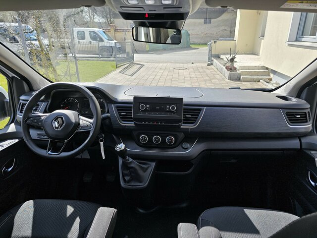 RENAULT Trafic L2H1 3,0t Life 8 Sitzer LED PDC - Ambulancia: foto 2 RENAULT Trafic L2H1 3,0t Life 8 Sitzer LED PDC - Ambulancia: foto 2