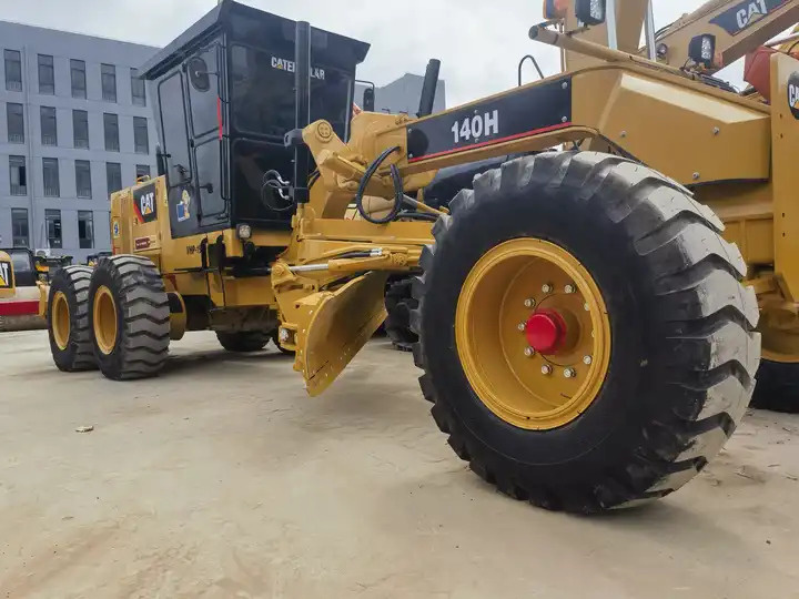 Best price JAPAN made grader cat 140h motor grader second hand low prices hot selling - Grader: foto 5 Best price JAPAN made grader cat 140h motor grader second hand low prices hot selling - Grader: foto 5