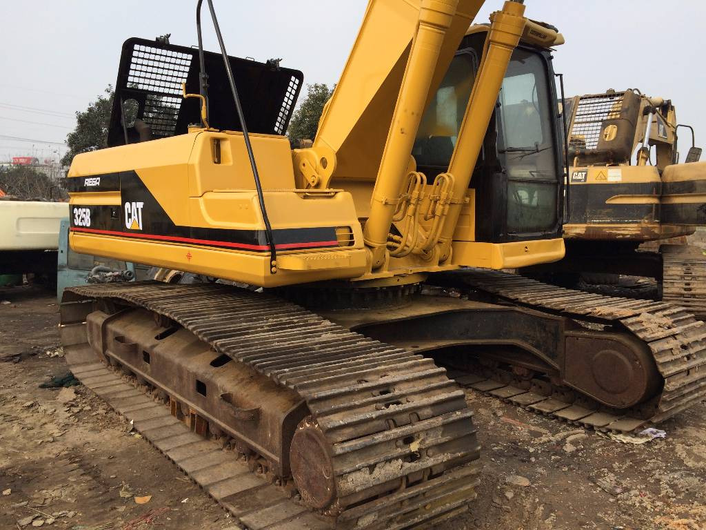 CATERPILLAR 325 B - Excavadora de cadenas: foto 2 CATERPILLAR 325 B - Excavadora de cadenas: foto 2