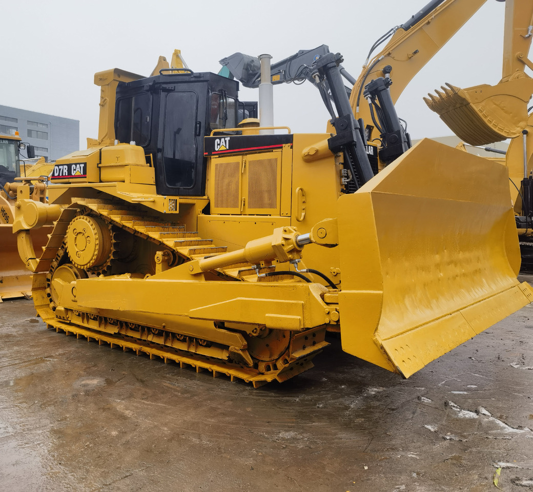 Caterpillar D7R Bulldozer - Bulldozer: foto 1 Caterpillar D7R Bulldozer - Bulldozer: foto 1