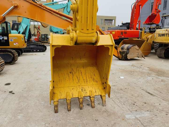 Good Condition Komatsu PC220-8 Original Japan Cheap Used Excavators used excavator machines - Excavadora de cadenas: foto 5 Good Condition Komatsu PC220-8 Original Japan Cheap Used Excavators used excavator machines - Excavadora de cadenas: foto 5