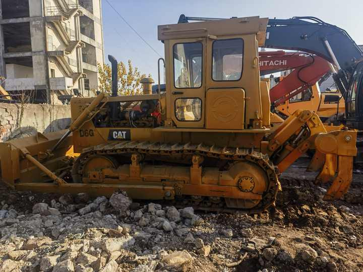 Good working condition original Japanese Second Hand Caterpillar CAT D6G Bulldozer with high quality for sale - Bulldozer: foto 4 Good working condition original Japanese Second Hand Caterpillar CAT D6G Bulldozer with high quality for sale - Bulldozer: foto 4