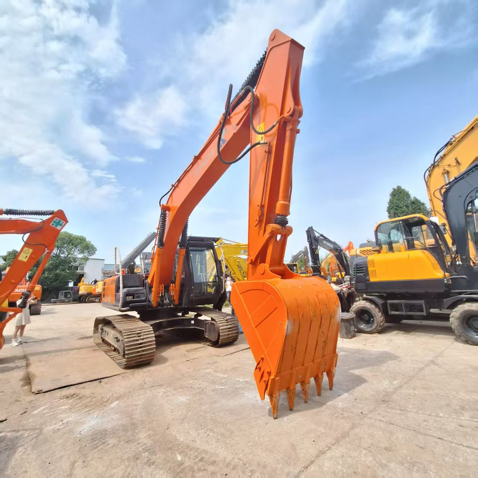 Hitachi ZX200-5g excavator - Excavadora: foto 3 Hitachi ZX200-5g excavator - Excavadora: foto 3