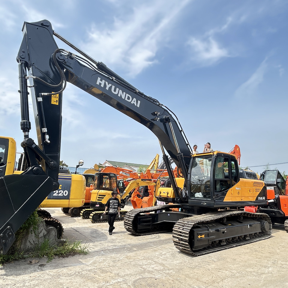 Hyundai 350LVS excavator - Excavadora de ruedas: foto 1 Hyundai 350LVS excavator - Excavadora de ruedas: foto 1