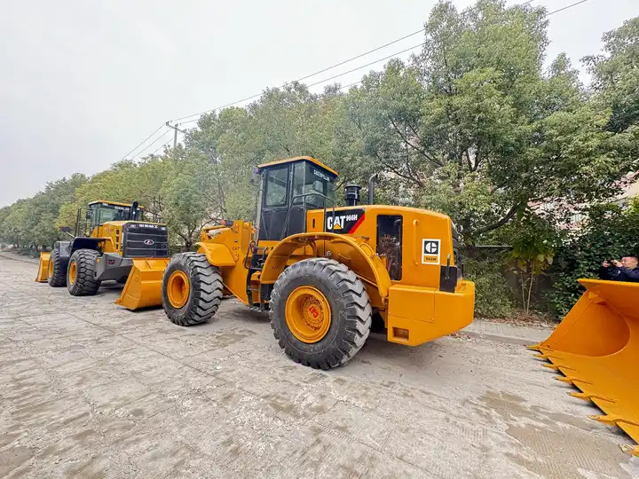 Loader Wheel Loader With Automatic Caterpillar 966H Engine High Operating Efficiency cat966H FOR SALE - Cargadora de ruedas: foto 4 Loader Wheel Loader With Automatic Caterpillar 966H Engine High Operating Efficiency cat966H FOR SALE - Cargadora de ruedas: foto 4