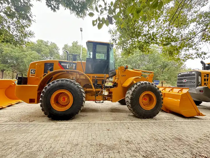 Loader Wheel Loader With Automatic Caterpillar 966H Engine High Operating Efficiency cat966H FOR SALE - Cargadora de ruedas: foto 2 Loader Wheel Loader With Automatic Caterpillar 966H Engine High Operating Efficiency cat966H FOR SALE - Cargadora de ruedas: foto 2