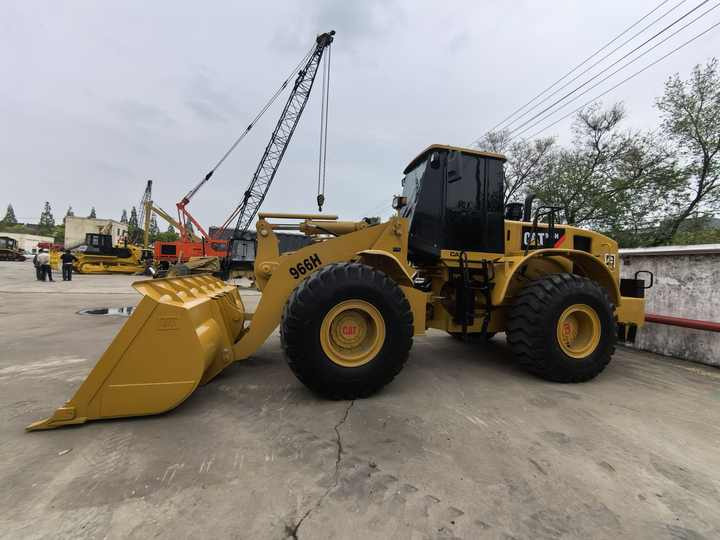 Mini Wheel Loader With Automatic Caterpillar 966H Engine High Operating Efficiency cat966H for sale - Cargadora de ruedas: foto 2 Mini Wheel Loader With Automatic Caterpillar 966H Engine High Operating Efficiency cat966H for sale - Cargadora de ruedas: foto 2