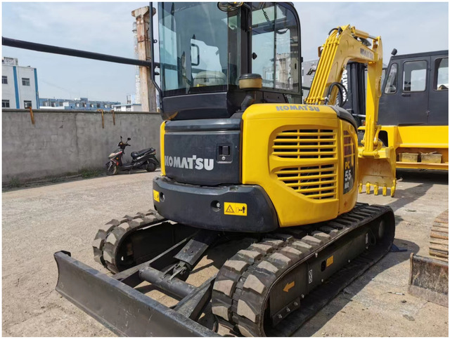 Orginal japan Brand Komatsu pc55MR-3 Used excavators pc55 mini excavator pc55MR excavator 5 tons Low price in stock - Miniexcavadora: foto 1 Orginal japan Brand Komatsu pc55MR-3 Used excavators pc55 mini excavator pc55MR excavator 5 tons Low price in stock - Miniexcavadora: foto 1