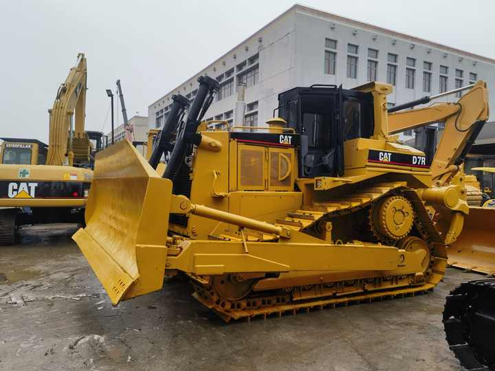Original Japan Second Hand Construction Machinery Caterpillar D7R Bulldozer with price discount for sale - Bulldozer: foto 3 Original Japan Second Hand Construction Machinery Caterpillar D7R Bulldozer with price discount for sale - Bulldozer: foto 3